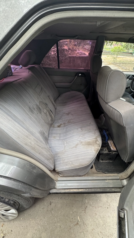 Mercedes-Benz E-Класс, 1989, 2.5