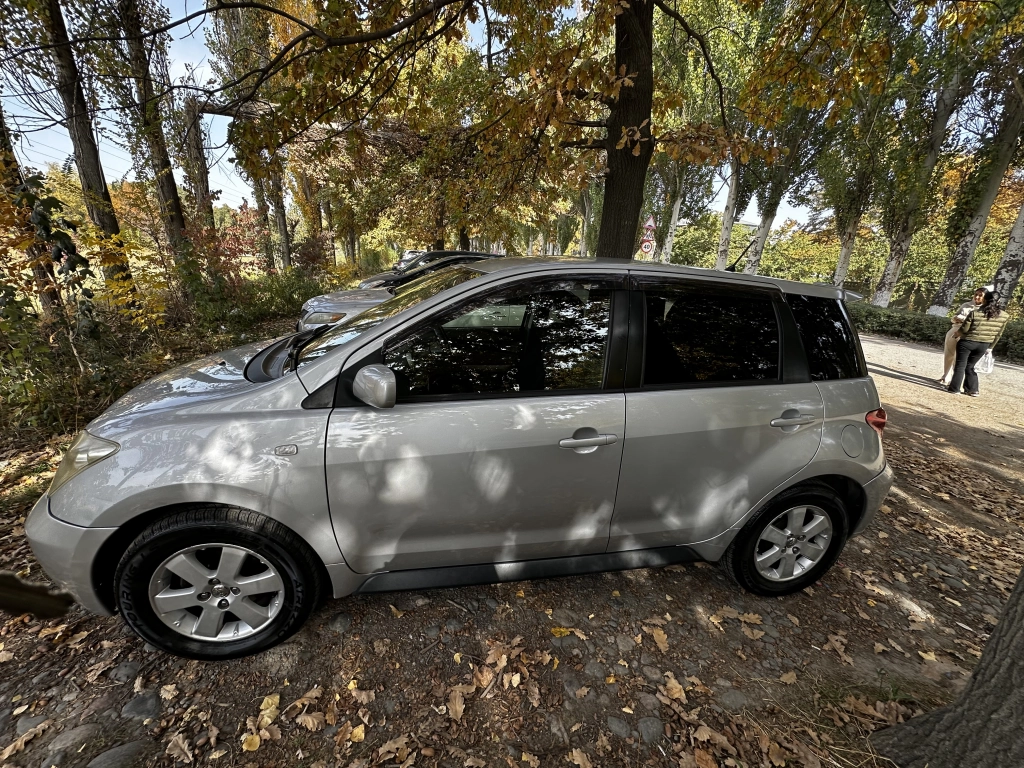 Toyota Ist, 2003, 1.3