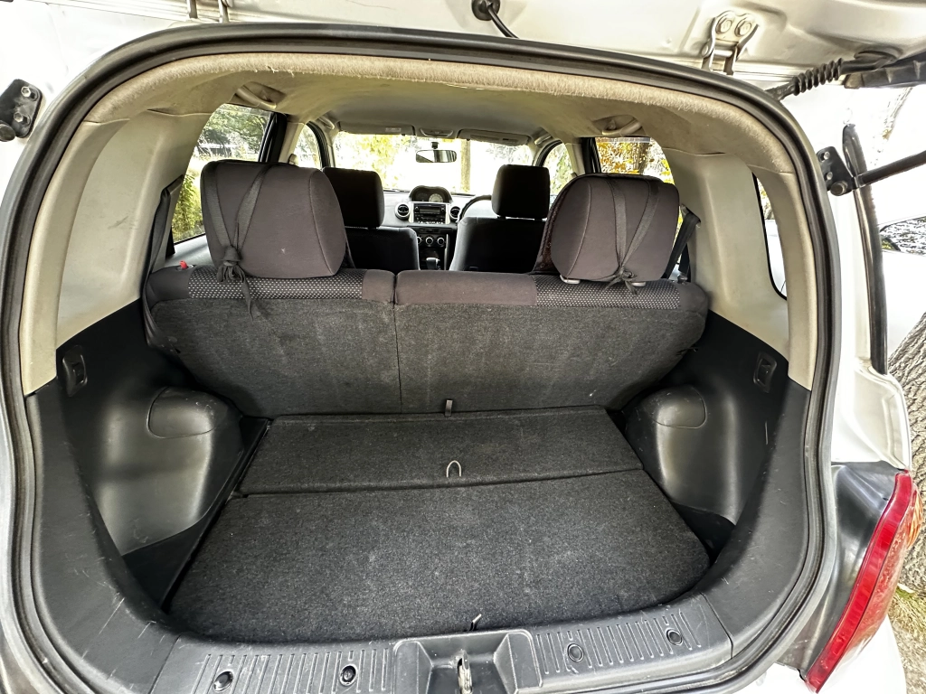 Toyota Ist, 2003, 1.3