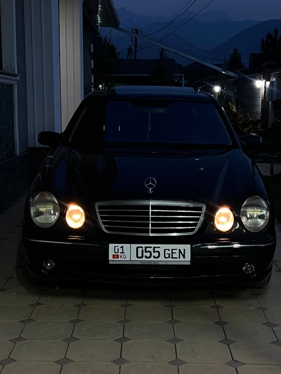 Mercedes-Benz E-Класс, 2001, 5.0