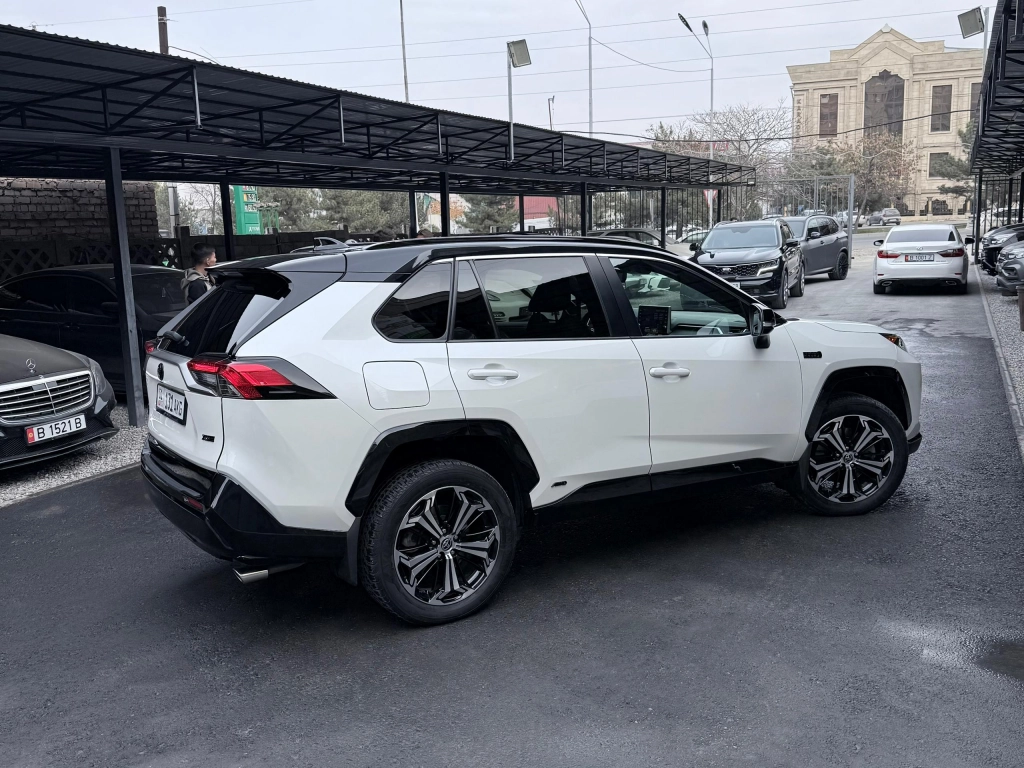 Toyota RAV4, 2021, 2.5