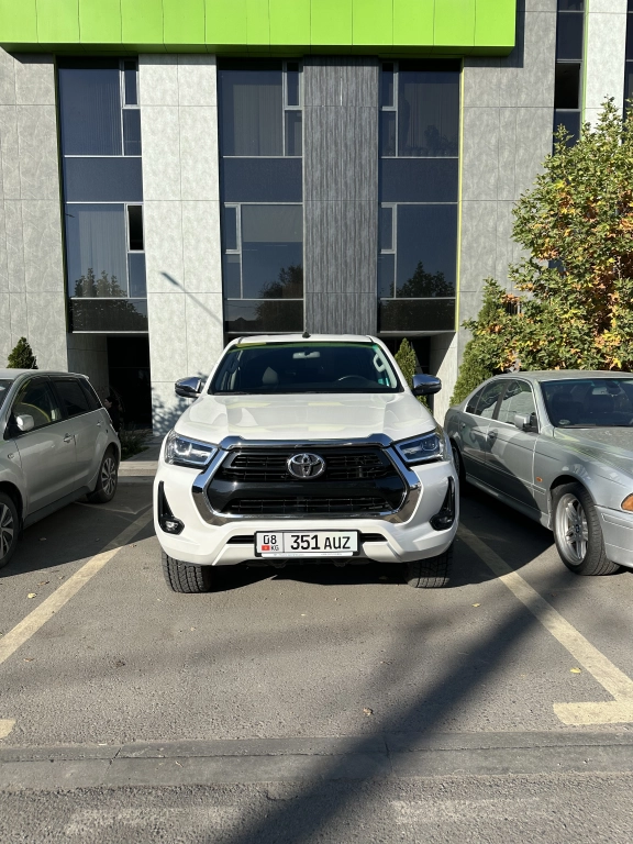 Toyota Hilux, 2023, 2.7