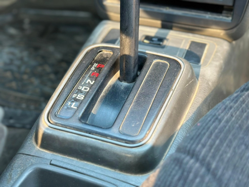 Mazda 626, 1984, 2.2