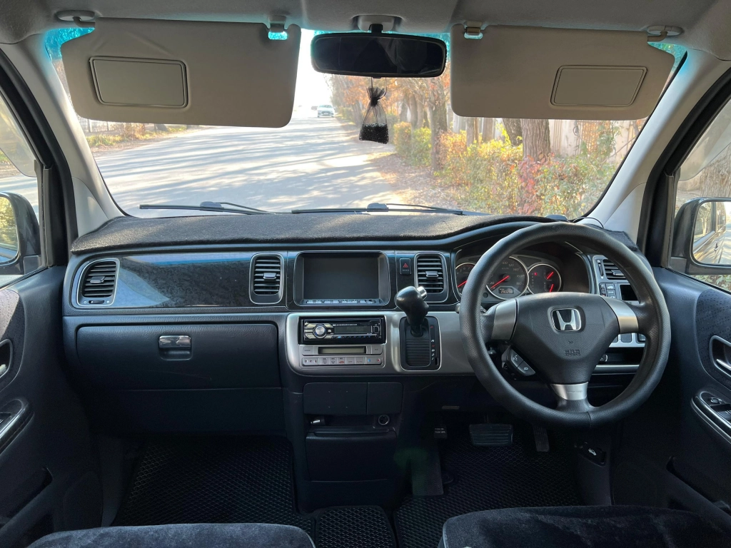 Honda Stepwgn, 2003, 2.0