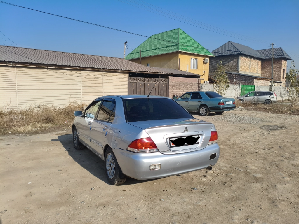 Mitsubishi Lancer, 2004, 1.3