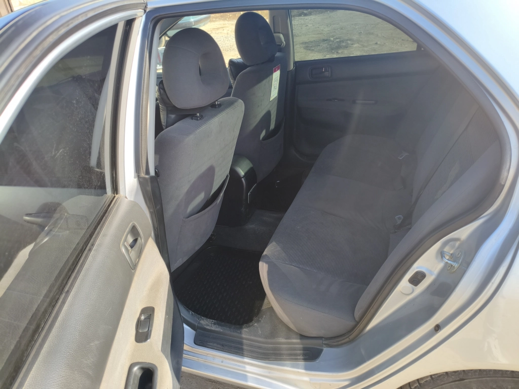 Mitsubishi Lancer, 2004, 1.3