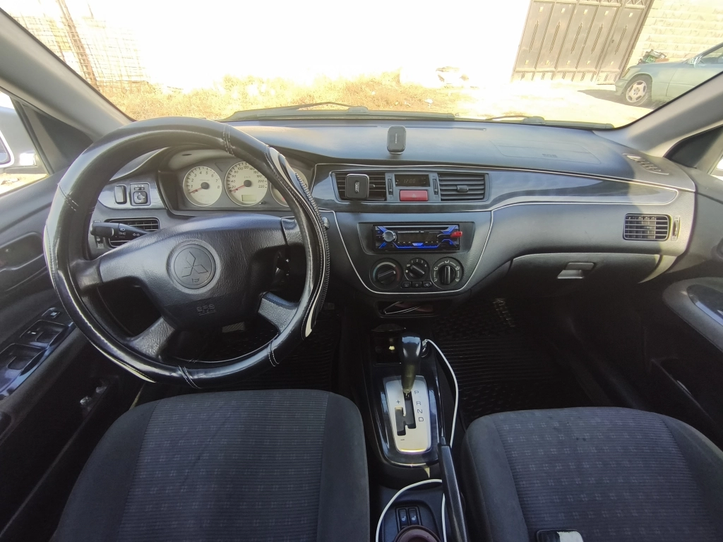 Mitsubishi Lancer, 2004, 1.3