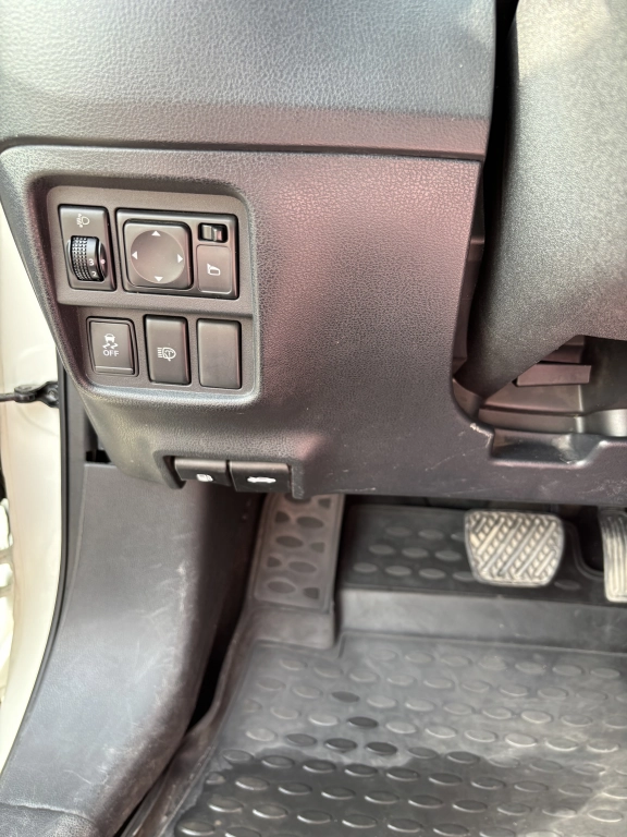 Nissan Juke, 2011, 0.6