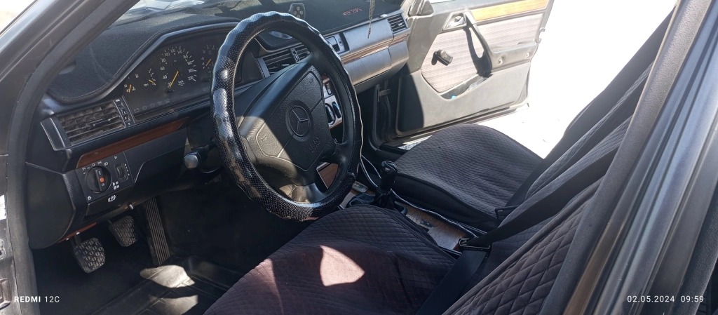 Mercedes-Benz W124, 1993, 3.0