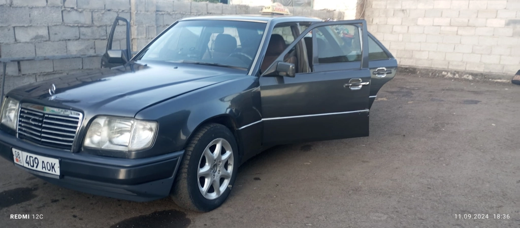 Mercedes-Benz W124, 1993, 3.0