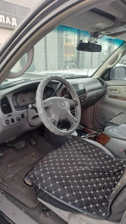 Toyota Sequoia, 2002, 4.7