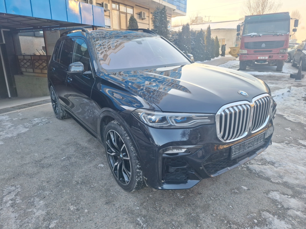 BMW X7, 2019, 4.4