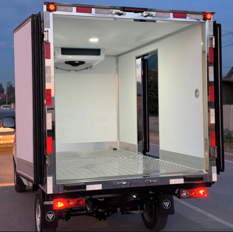 Срочно продаётся  рефрижератор