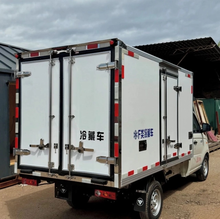 Срочно продаётся  рефрижератор