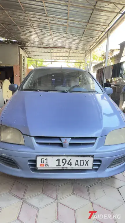 Mitsubishi Space Star, 2000