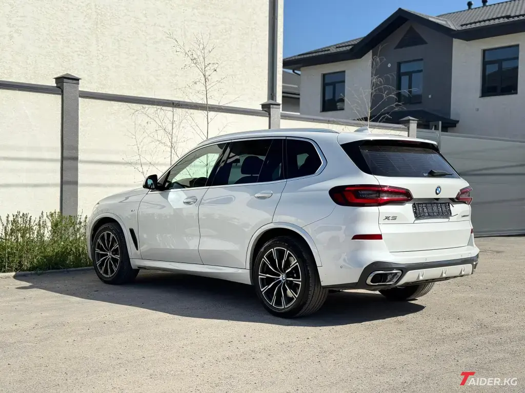 BMW X5, 2021