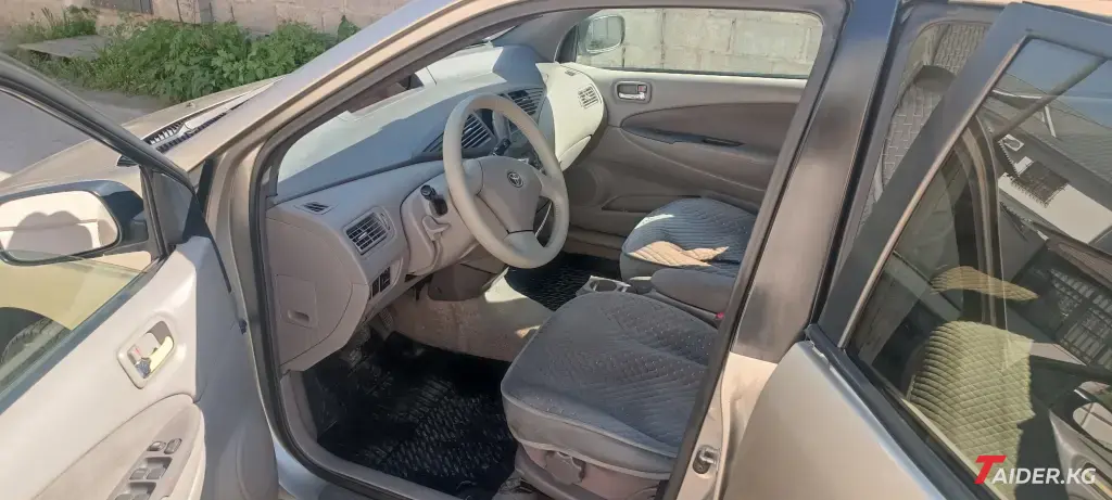 Toyota Prius, 2000