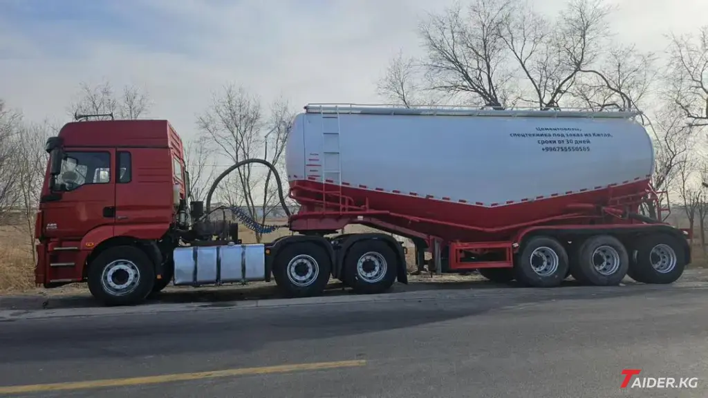 Тягач Shacman M3000 + полуприцеп бетоносмеситель