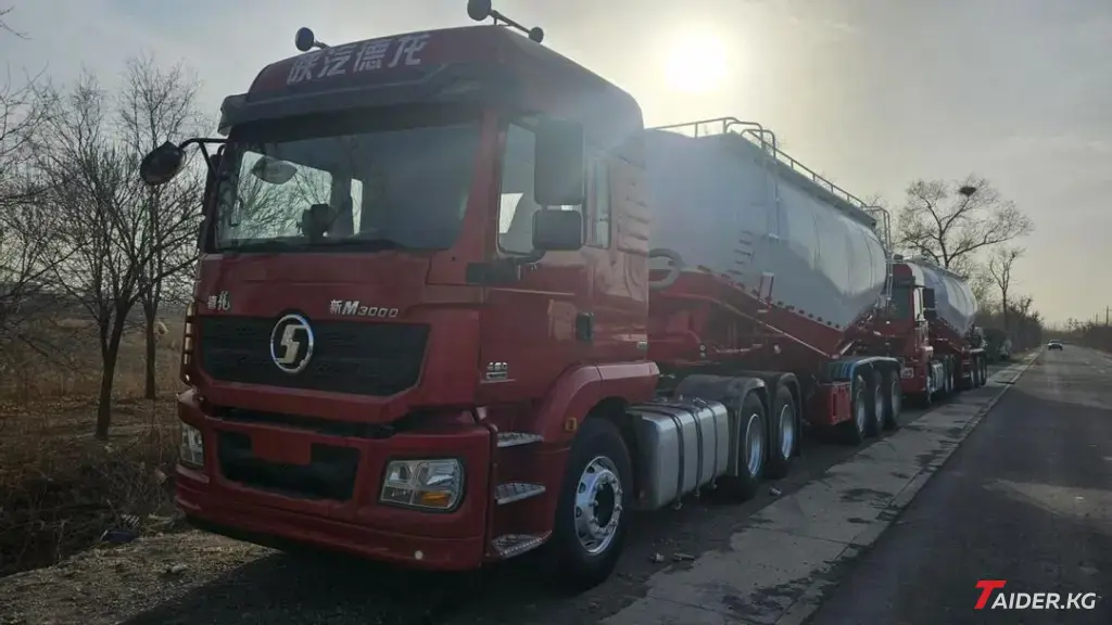 Тягач Shacman M3000 + полуприцеп бетоносмеситель